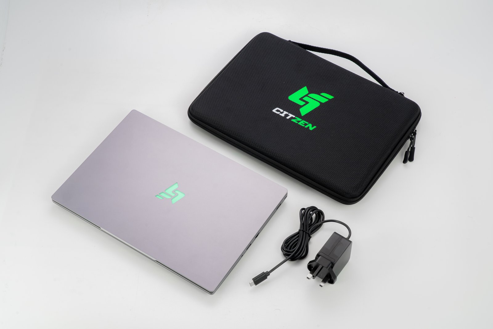 CZ-4 with sleeve and charger