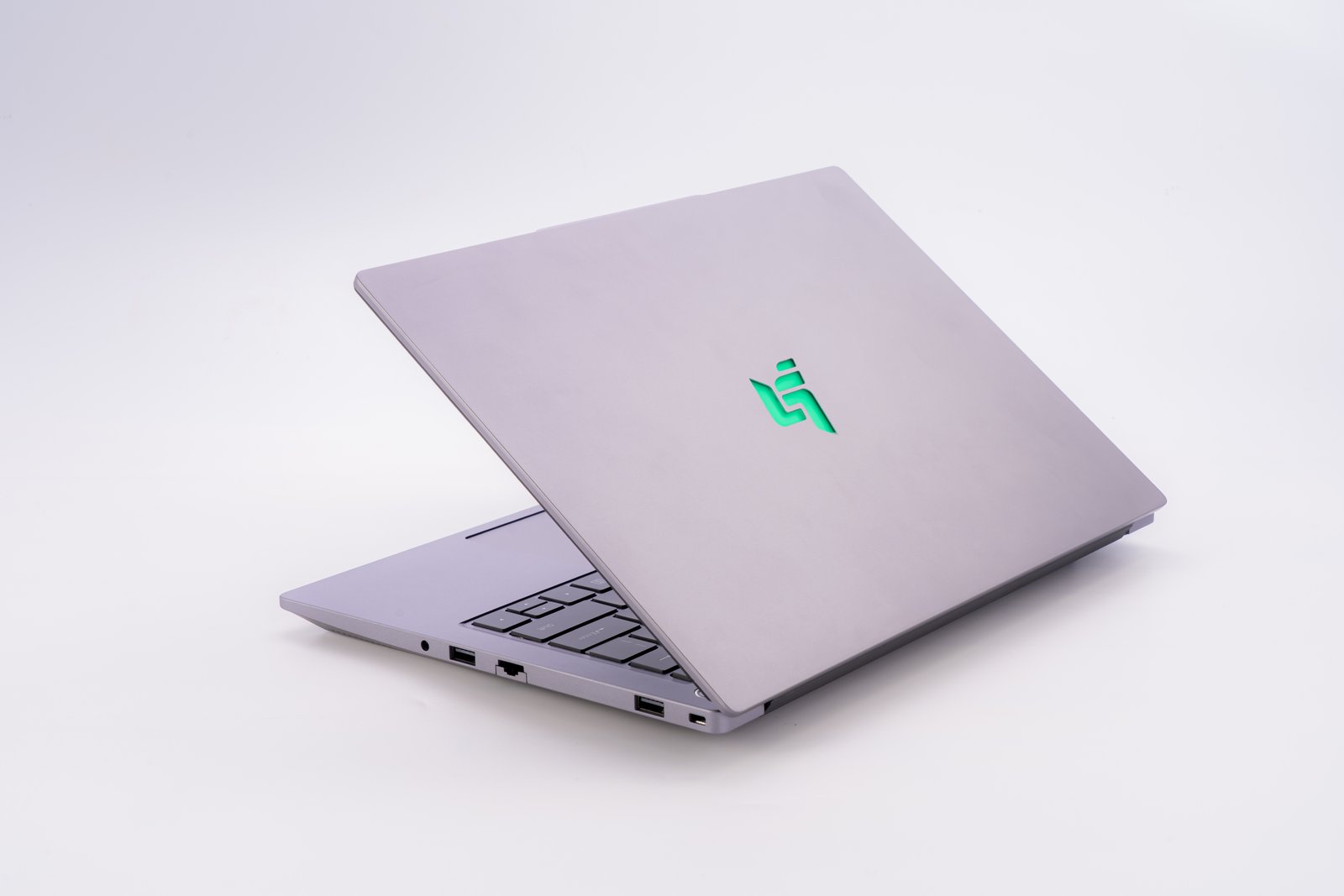 CZ-4 detail of ports